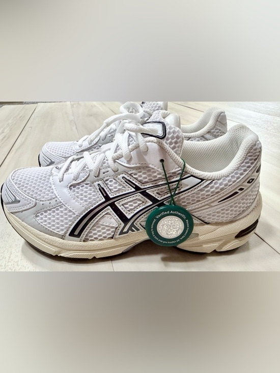 Asics Shoes - ASICS Gel-1130 Sneakers women’s 7-7.5, men’s 5.5. White/cloud grey.
